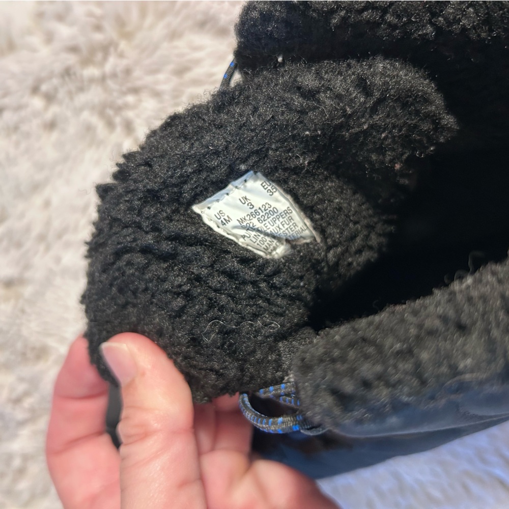 Merrell Kids Black and Blue Rain & Snow Boots size 4 - Picture 9 of 9